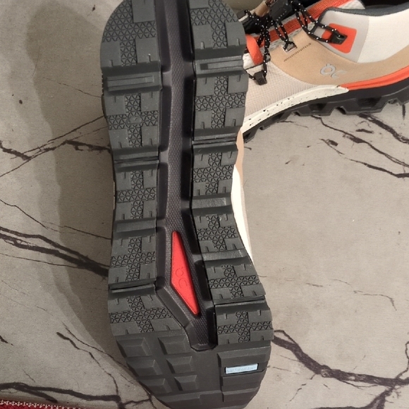 On Running White and Orange Sneakers - Picture 3 of 10